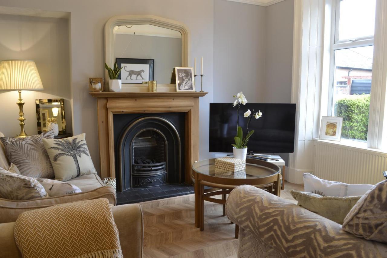 Stunning Period Townhouse With Garden, Walking Distance To Town Villa Dumfries Exteriör bild